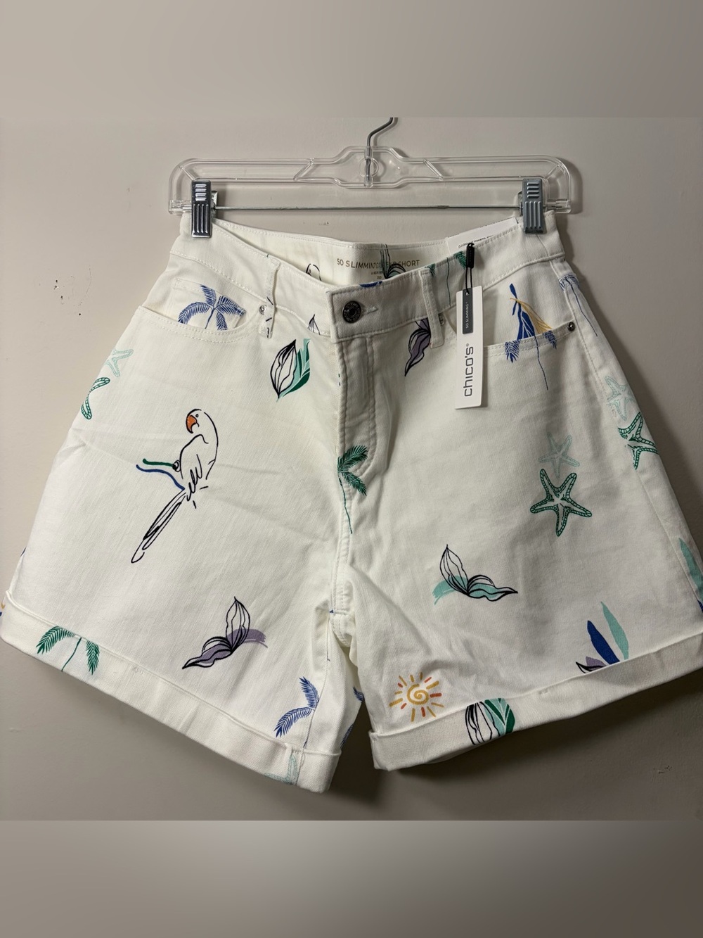 NWT Chico’s Pura Vida Parrot Printed GF Shorts